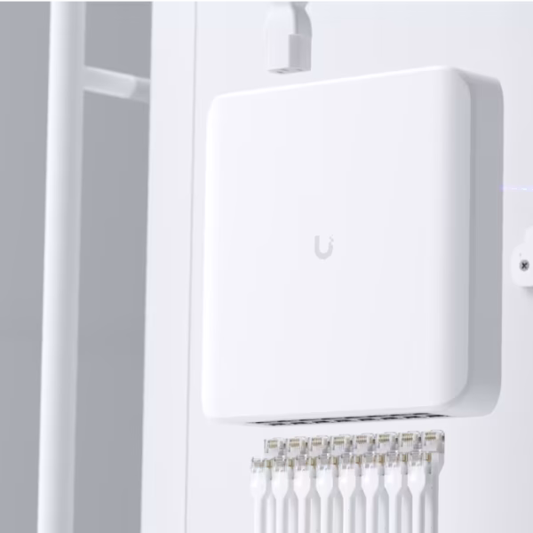 Ubiquiti USW-Lite-16-POE Wall-Mountable, 16-port, Layer 2 PoE Switch - Image 5