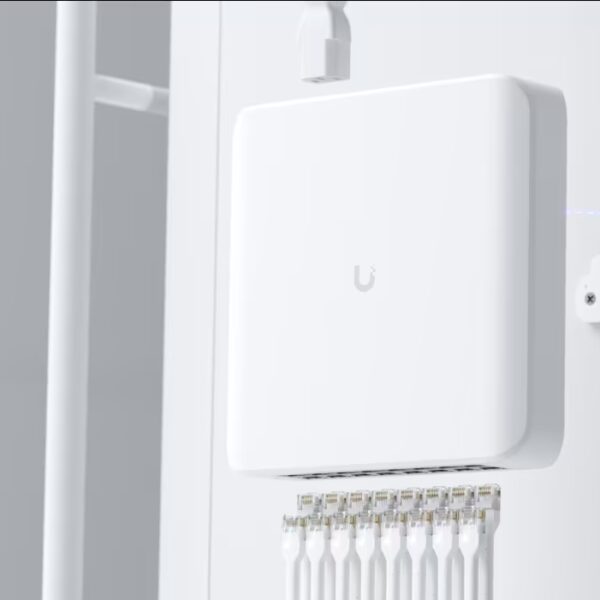 Ubiquiti USW-Lite-16-POE Wall-Mountable, 16-port, Layer 2 PoE Switch - Image 5