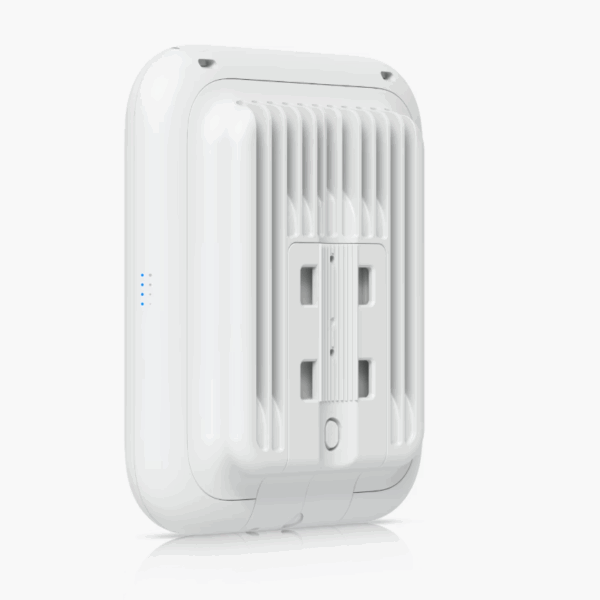 Ubiquiti UniFi U7 Outdoor | WiFi 7 Outdoor Access Point with 4 Spatial Streams, 2.5GbE Uplink & IPX6 Weatherproofing - Image 4